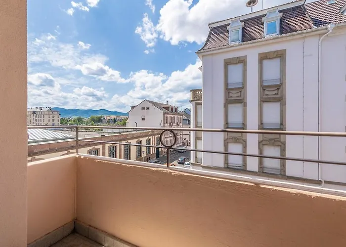 Very Apartment, Center Near Train Station Apartment